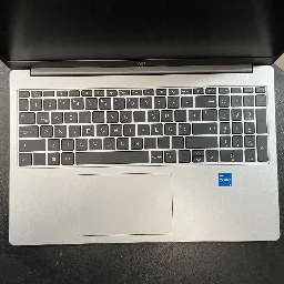 Notebook HP 15 - Intel Core i5-1334U - 16 GB RAM-512 GB NVMe M.2 - Reacondicionado certificado