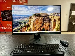 Computador All in One 24" OZXEN Intel Core i5-11500 8GB RAM 480GB M.2 Reacondicionado (A)