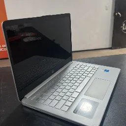 Notebook HP 14" Intel Core i3-1115G4 4GB RAM 240GB SSD Intel Optane Windows 11 Pro Reacondicionado (B)