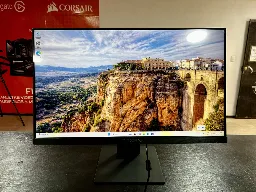 Computador All in One 24" OZXEN Intel Core i5-11500 8GB RAM 480GB M.2 Reacondicionado (A)
